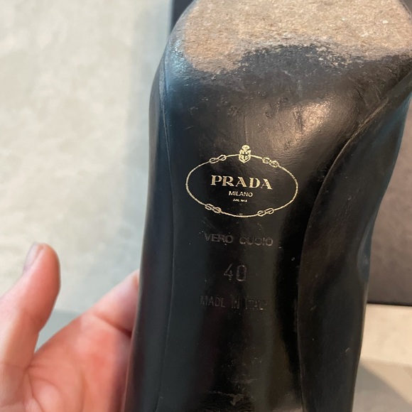 Prada heels - Picture 4 of 6